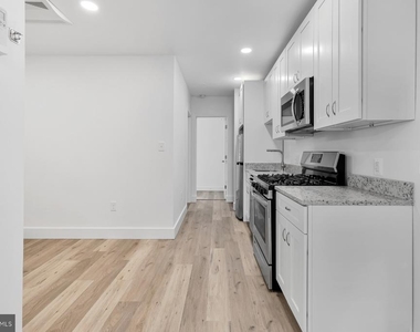 1353 Nicholson Street Nw - Photo Thumbnail 3