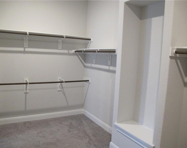 635 Spinnaker Loop - Photo Thumbnail 20