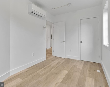 1353 Nicholson Street Nw - Photo Thumbnail 9
