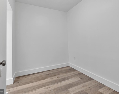 1353 Nicholson Street Nw - Photo Thumbnail 16