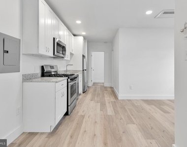 1353 Nicholson Street Nw - Photo Thumbnail 3