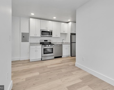 1353 Nicholson Street Nw - Photo Thumbnail 4