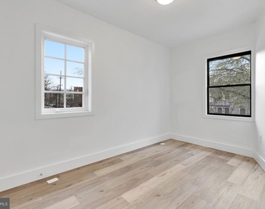 1353 Nicholson Street Nw - Photo Thumbnail 10