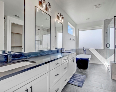 4703 Louis Ave - Photo Thumbnail 20