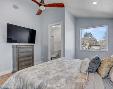 4703 Louis Ave - Photo Thumbnail 25
