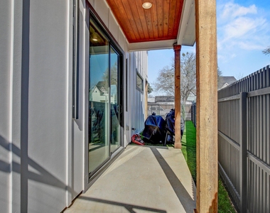 4703 Louis Ave - Photo Thumbnail 29