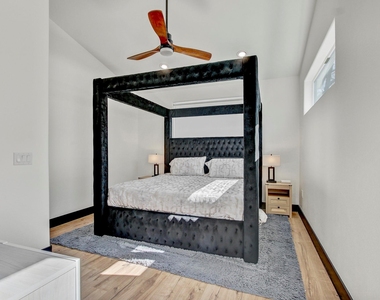 4703 Louis Ave - Photo Thumbnail 17