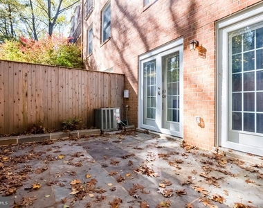 3221 Sutton Place Nw - Photo Thumbnail 26