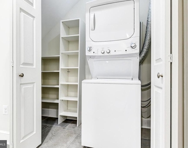 3221 Sutton Place Nw - Photo Thumbnail 18