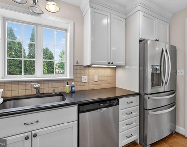 5105 34th Street Nw - Photo Thumbnail 9