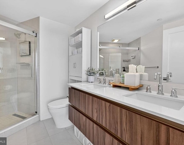 37 L Street Se - Photo Thumbnail 9