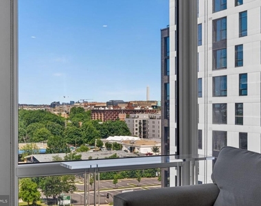 37 L Street Se - Photo Thumbnail 5
