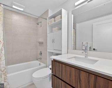 37 L Street Se - Photo Thumbnail 12