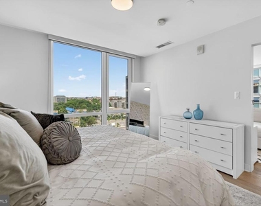 37 L Street Se - Photo Thumbnail 8