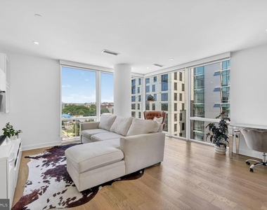 37 L Street Se - Photo Thumbnail 6