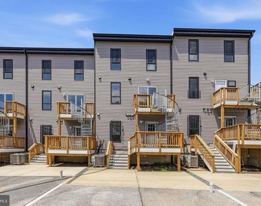 2530 Elvans Road Se - Photo Thumbnail 44
