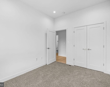 2530 Elvans Road Se - Photo Thumbnail 38