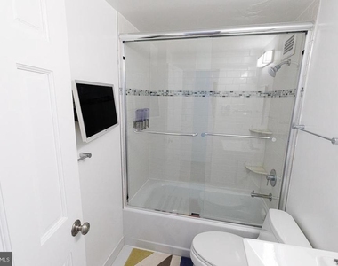 2475 Virginia Avenue Nw - Photo Thumbnail 14