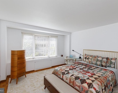 2475 Virginia Avenue Nw - Photo Thumbnail 10