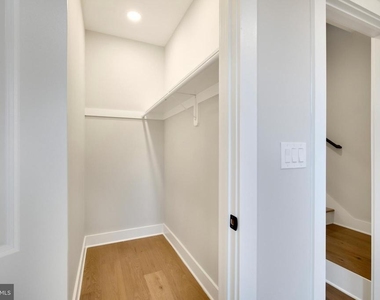 21 16th Street Se - Photo Thumbnail 17