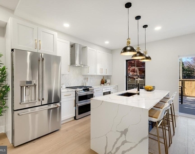 21 16th Street Se - Photo Thumbnail 8