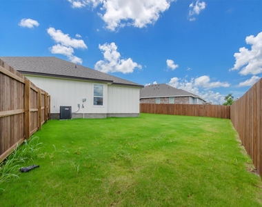 1118 Zora Dr - Photo Thumbnail 15