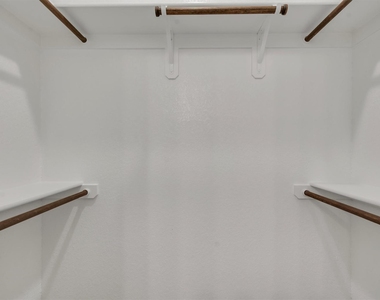 1118 Zora Dr - Photo Thumbnail 14