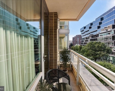 1155 23rd Street Nw - Photo Thumbnail 4