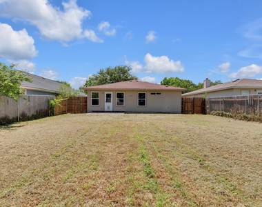 111 David Dr - Photo Thumbnail 25