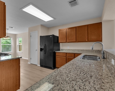 111 David Dr - Photo Thumbnail 8
