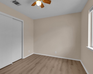 111 David Dr - Photo Thumbnail 13