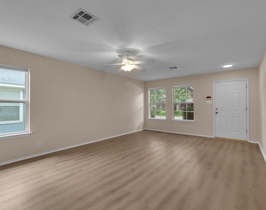 111 David Dr - Photo Thumbnail 6