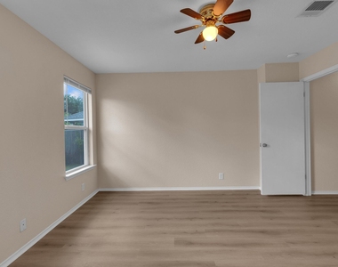 111 David Dr - Photo Thumbnail 20