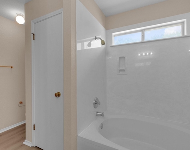 111 David Dr - Photo Thumbnail 23