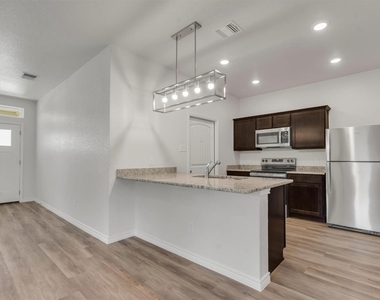 1118 Zora Dr - Photo Thumbnail 9