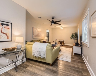 6108 Calmar Cv - Photo Thumbnail 2