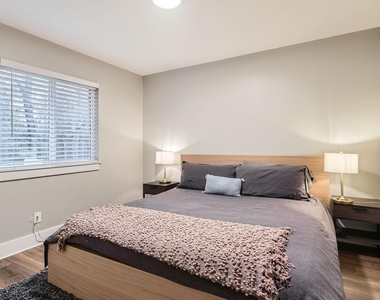 6108 Calmar Cv - Photo Thumbnail 15