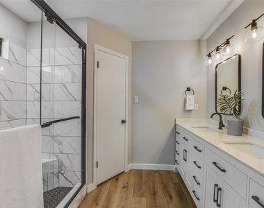12900 Campos Dr - Photo Thumbnail 13