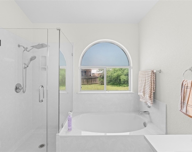 406 Covent Dr - Photo Thumbnail 23