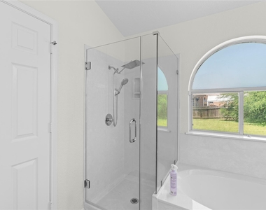 406 Covent Dr - Photo Thumbnail 24