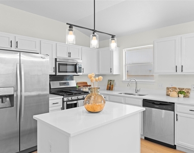 406 Covent Dr - Photo Thumbnail 5