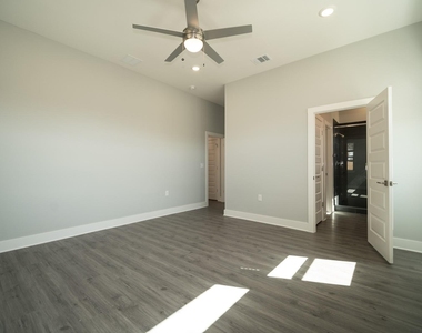 120 Kimble Ln - Photo Thumbnail 9