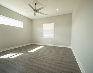 120 Kimble Ln - Photo Thumbnail 8