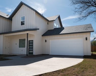 120 Kimble Ln - Photo Thumbnail 1