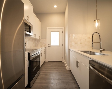 120 Kimble Ln - Photo Thumbnail 5