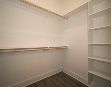 120 Kimble Ln - Photo Thumbnail 11