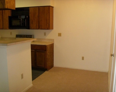 114 E 31st St - Photo Thumbnail 4