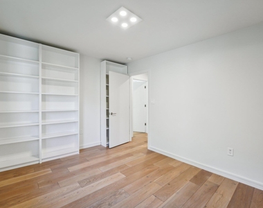 3927 Balcones Dr - Photo Thumbnail 26