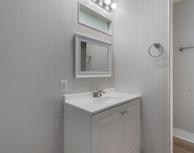 1012 Barbara Dr - Photo Thumbnail 18