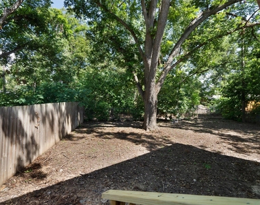 1012 Barbara Dr - Photo Thumbnail 20